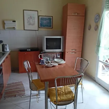 In Sicily 2 Apartment *