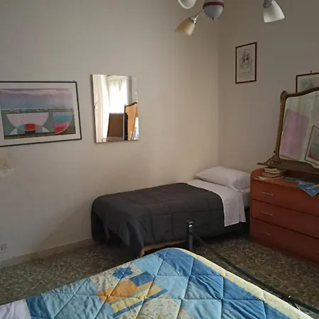 In Sicily 2 Apartment *